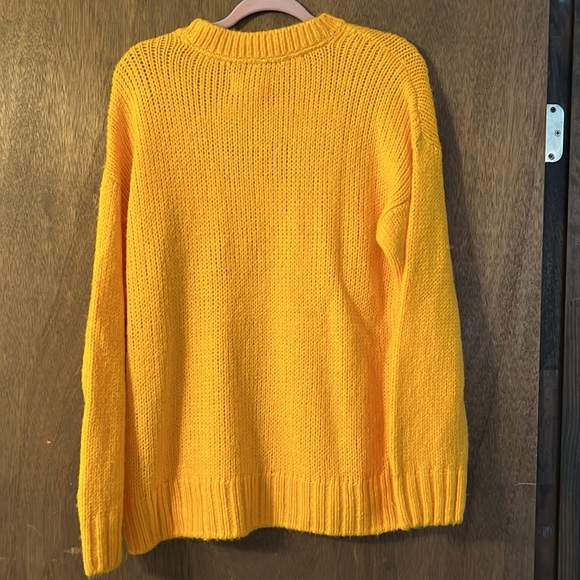 Pink sweater - Picture 2 of 2